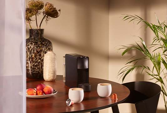 Essenza Mini coffee machine | Nespresso